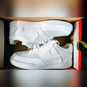 Nike Court Vision Low Womens Size 7
